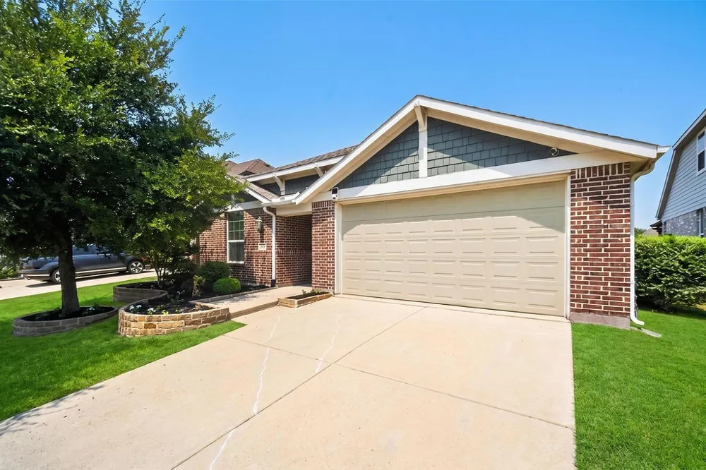 605 Stableford Street Celina, TX 75009