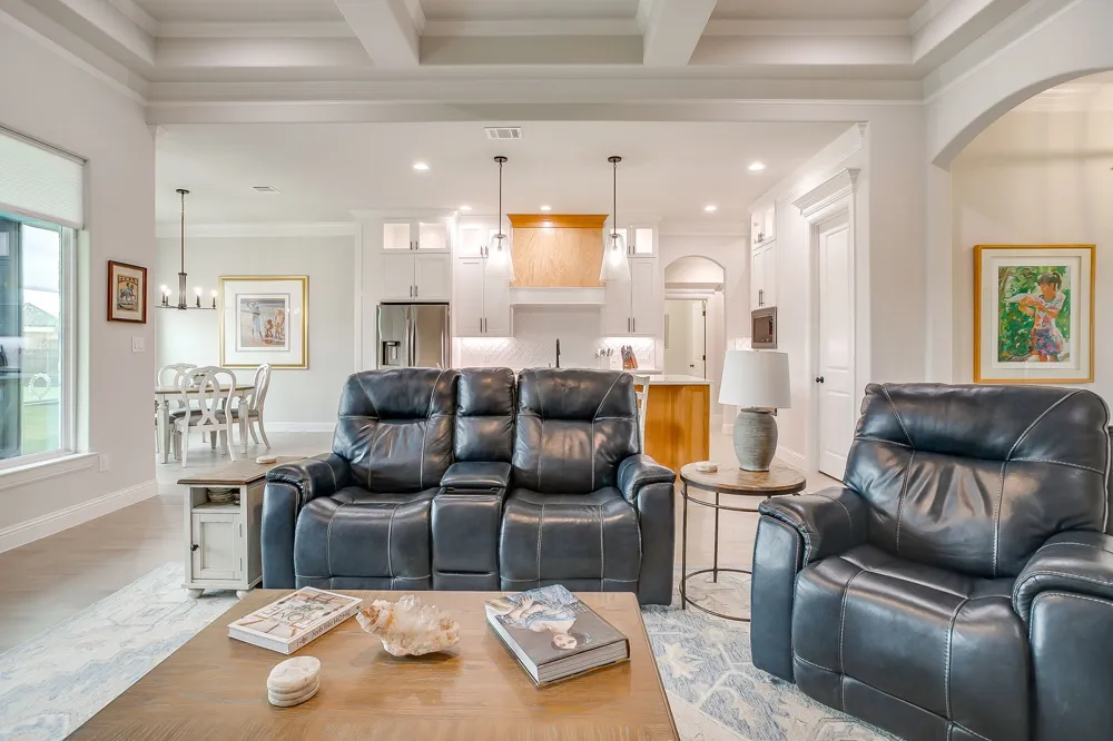 2172 Middlewood Circle Granbury, TX 76049
