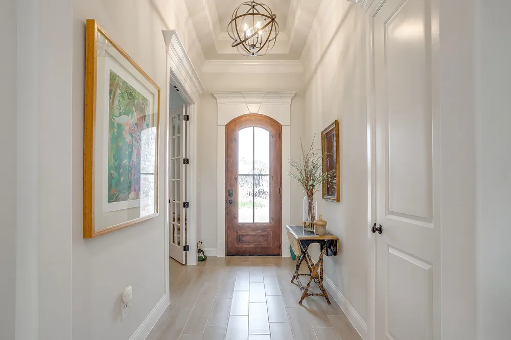 2172 Middlewood Circle Granbury, TX 76049