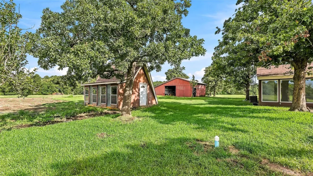 16121 Fm 2620 Road Bedias, TX 77831