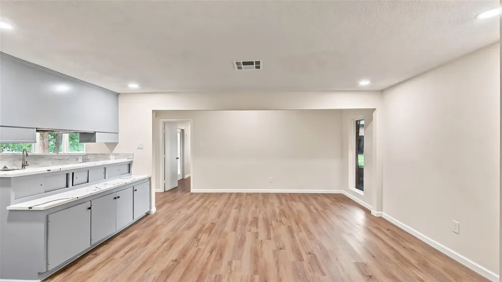 16121 Fm 2620 Road Bedias, TX 77831