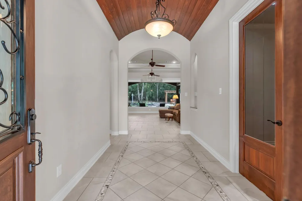 26123 E Crown Crossing Drive Montgomery, TX 77316