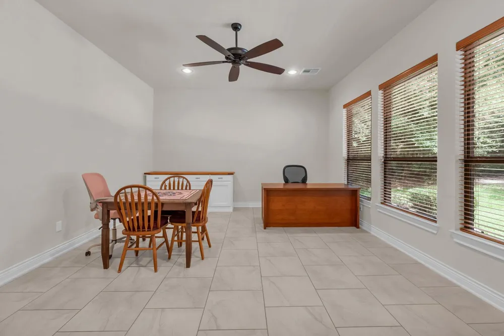 26123 E Crown Crossing Drive Montgomery, TX 77316