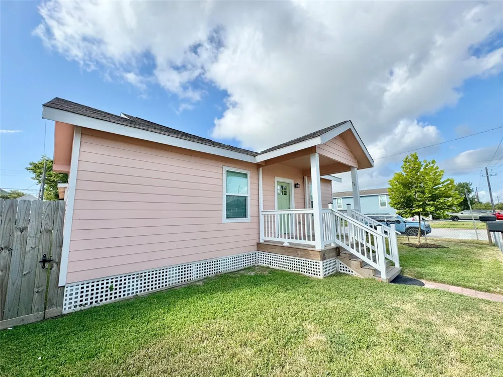 5127 Avenue L #A Galveston, TX 77551