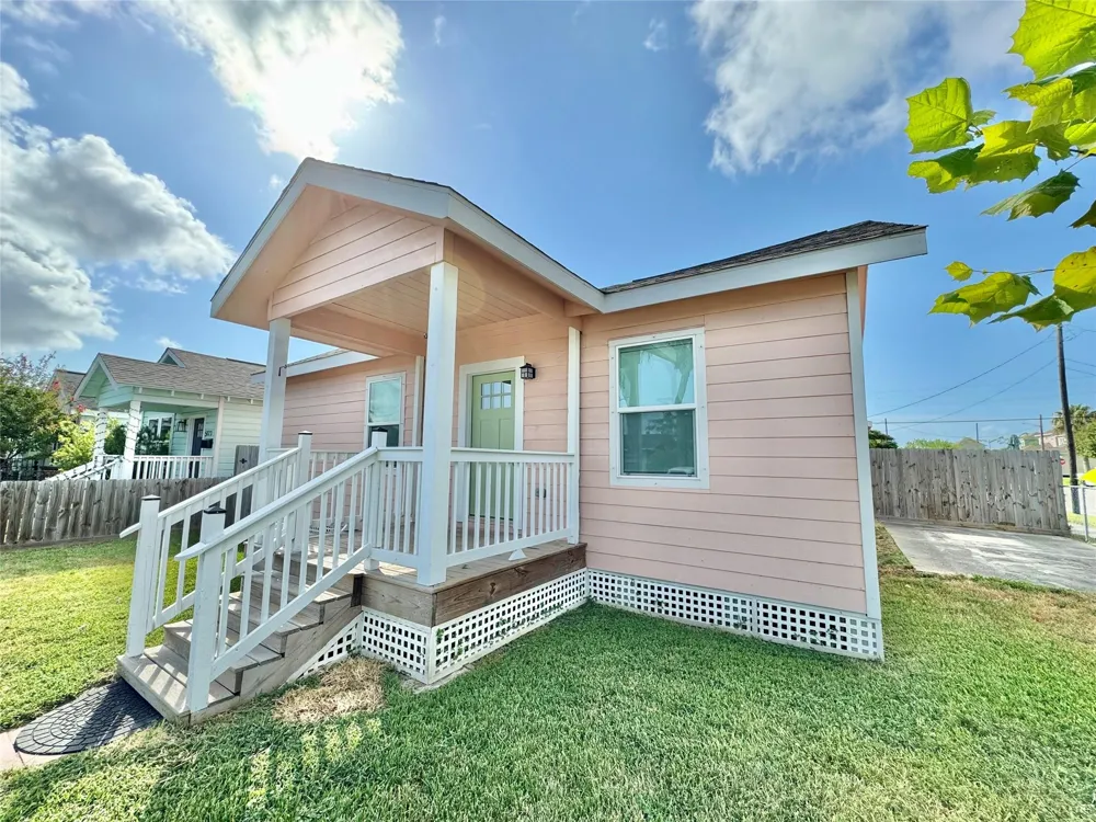 5127 Avenue L #A Galveston, TX 77551
