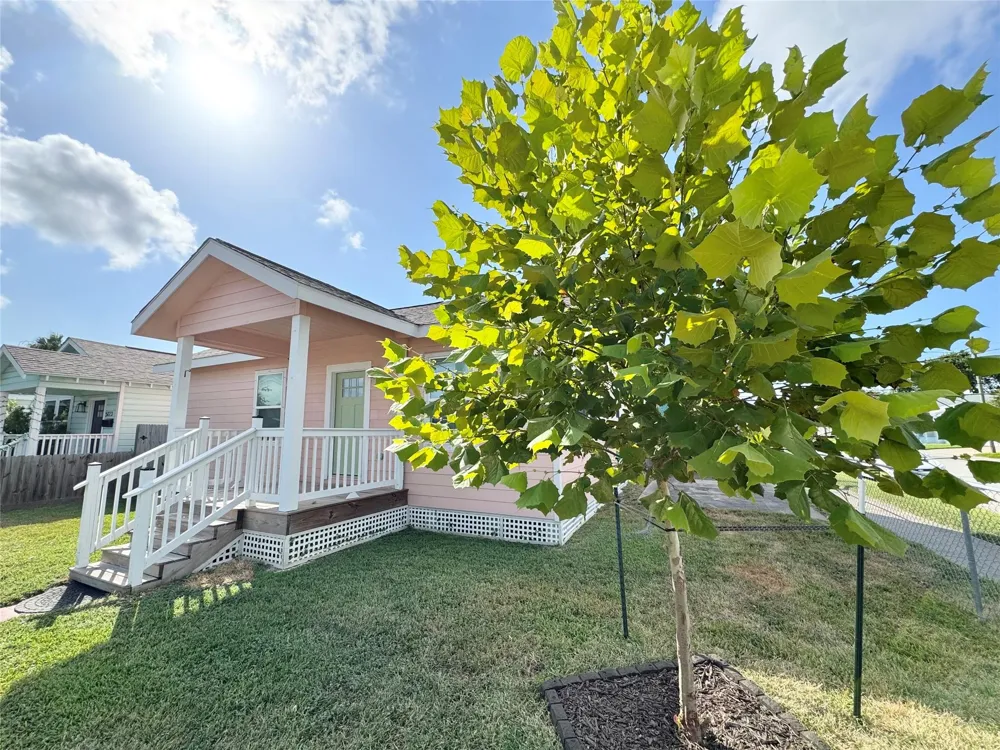 5127 Avenue L #A Galveston, TX 77551