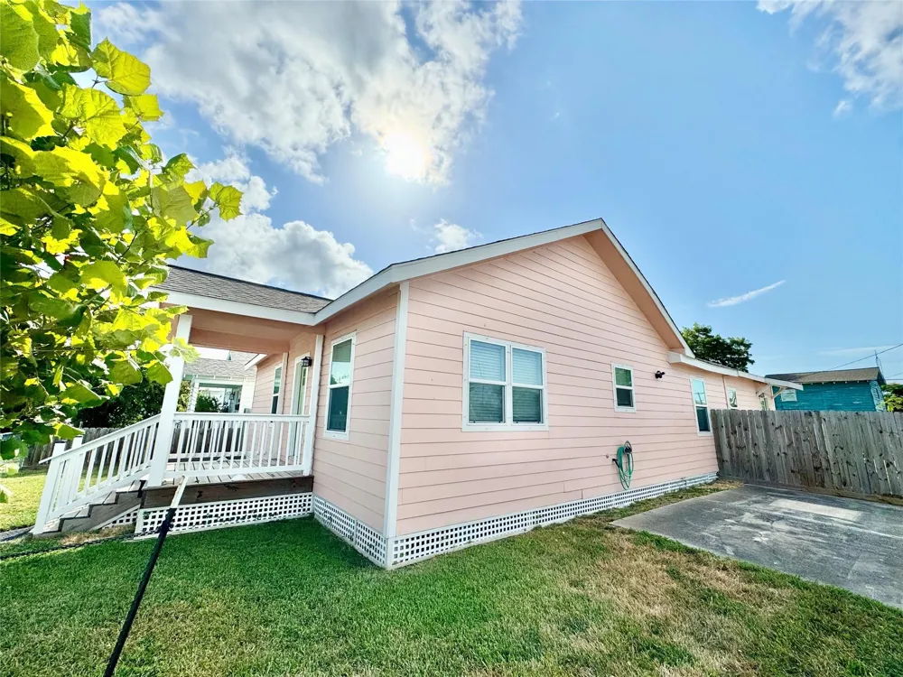 5127 Avenue L #A Galveston, TX 77551