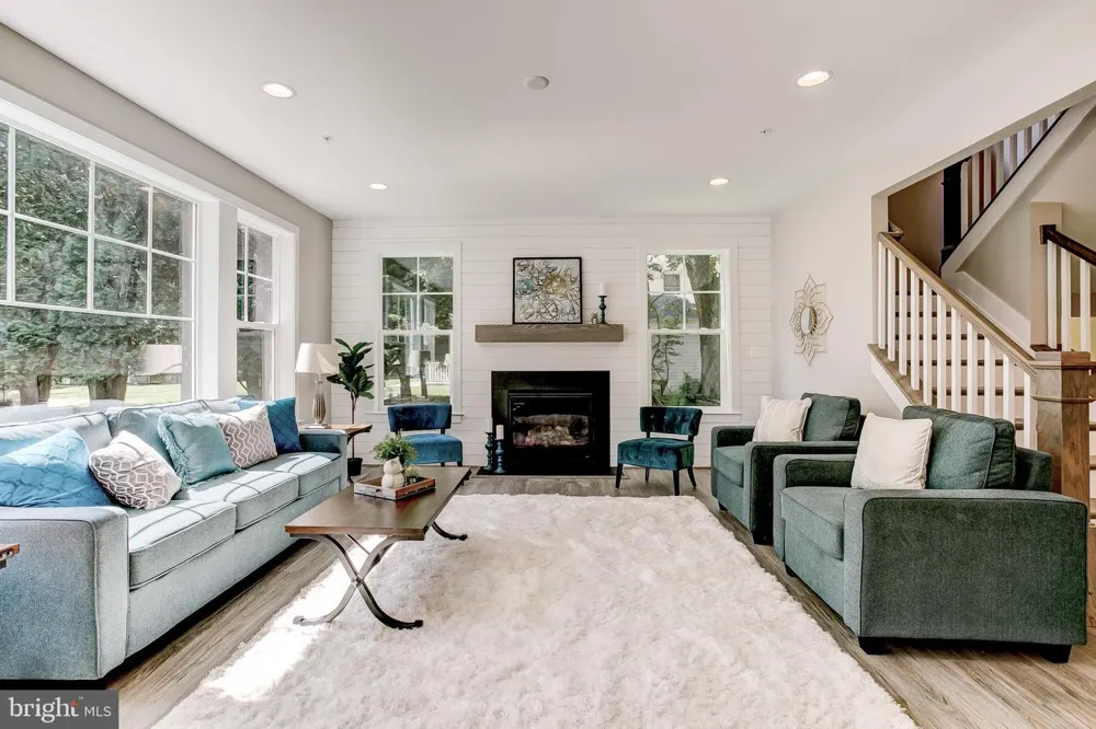 21045 YORK ROAD Parkton, MD 21120
