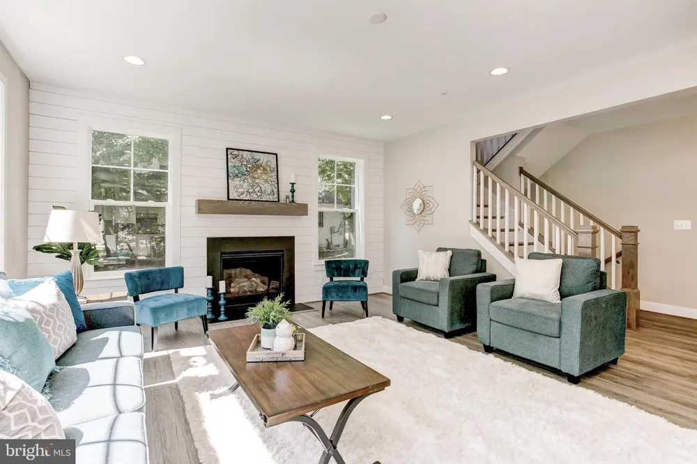 21045 YORK ROAD Parkton, MD 21120