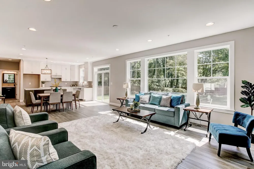 21045 YORK ROAD Parkton, MD 21120