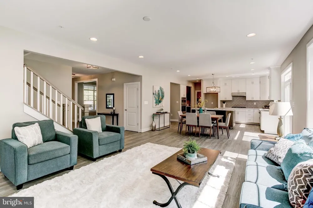 21045 YORK ROAD Parkton, MD 21120