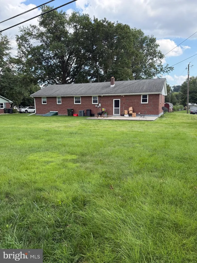 2633 SUTTON PLACE S Lancaster, PA 17601