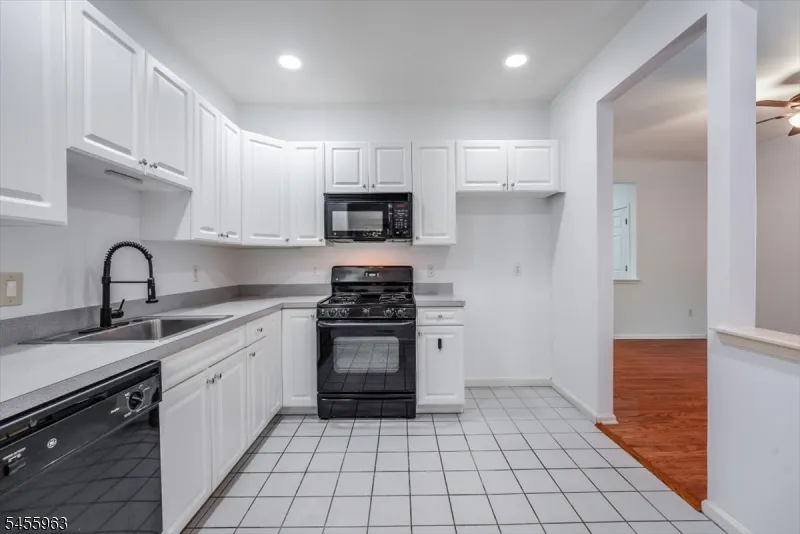 627 Old Dover Rd Parsippany-Troy Hills, NJ 07950