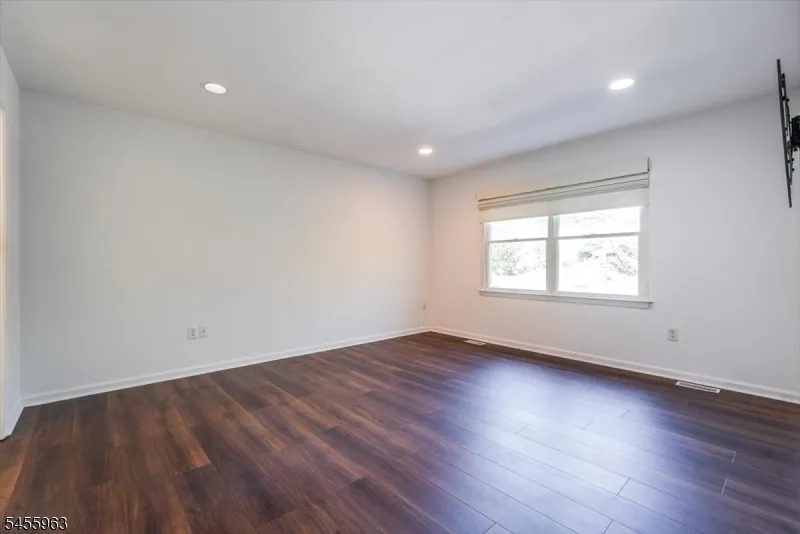 627 Old Dover Rd Parsippany-Troy Hills, NJ 07950