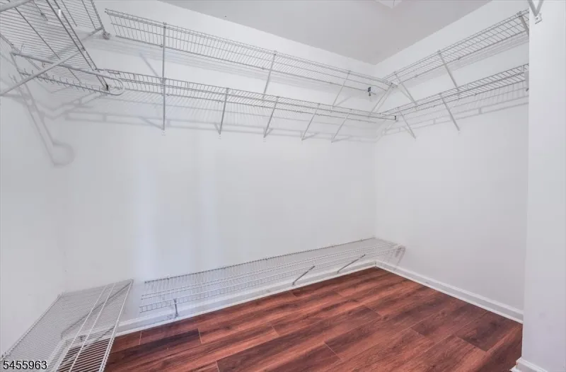 627 Old Dover Rd Parsippany-Troy Hills, NJ 07950