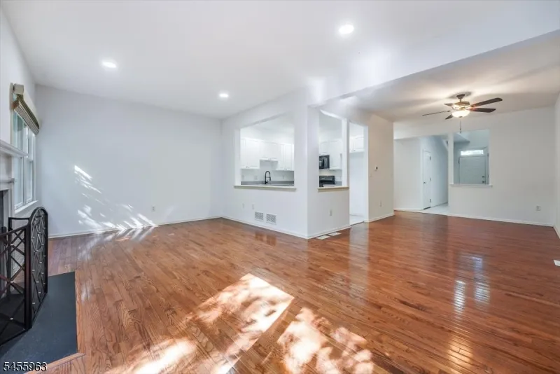 627 Old Dover Rd Parsippany-Troy Hills, NJ 07950