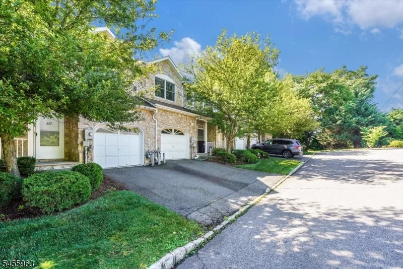 627 Old Dover Rd Parsippany-Troy Hills, NJ 07950