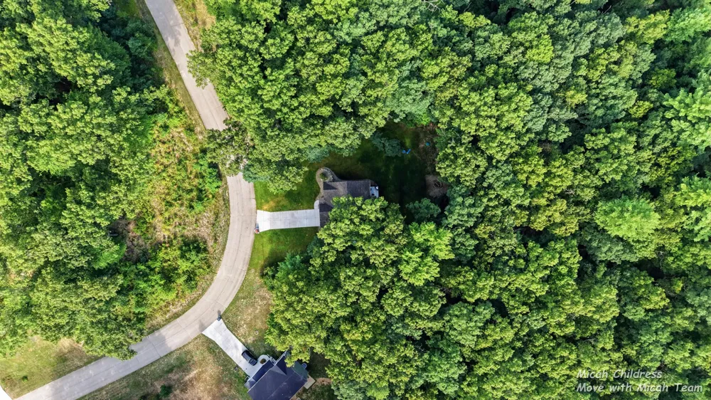 3813 Ryan Woods Circle Allegan, MI 49010