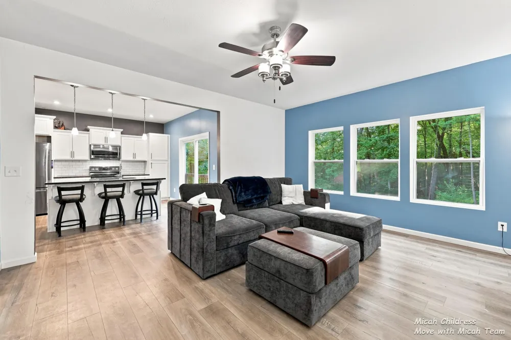 3813 Ryan Woods Circle Allegan, MI 49010