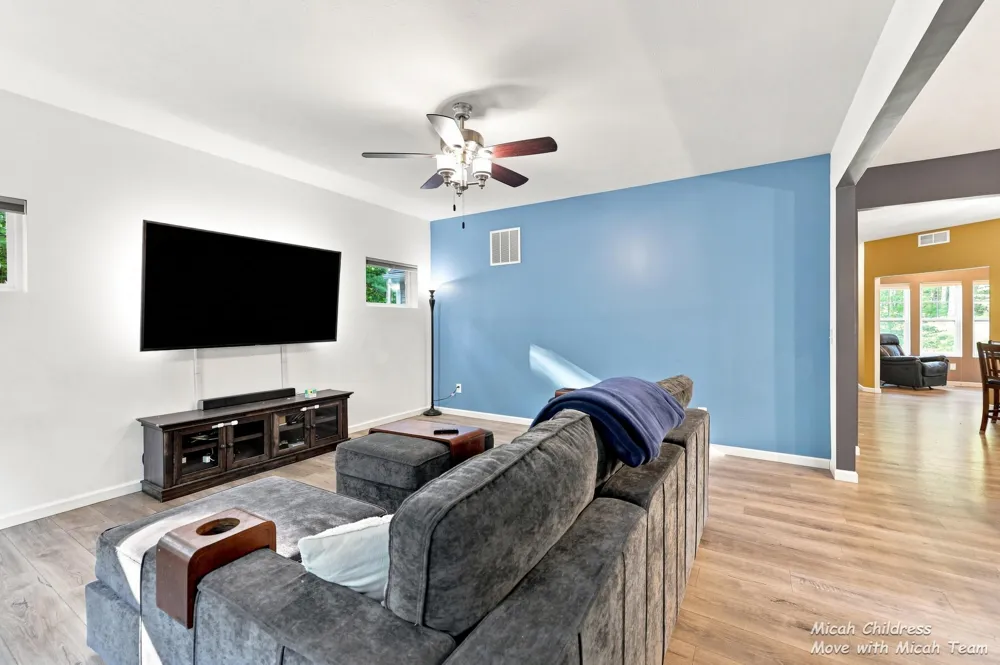 3813 Ryan Woods Circle Allegan, MI 49010