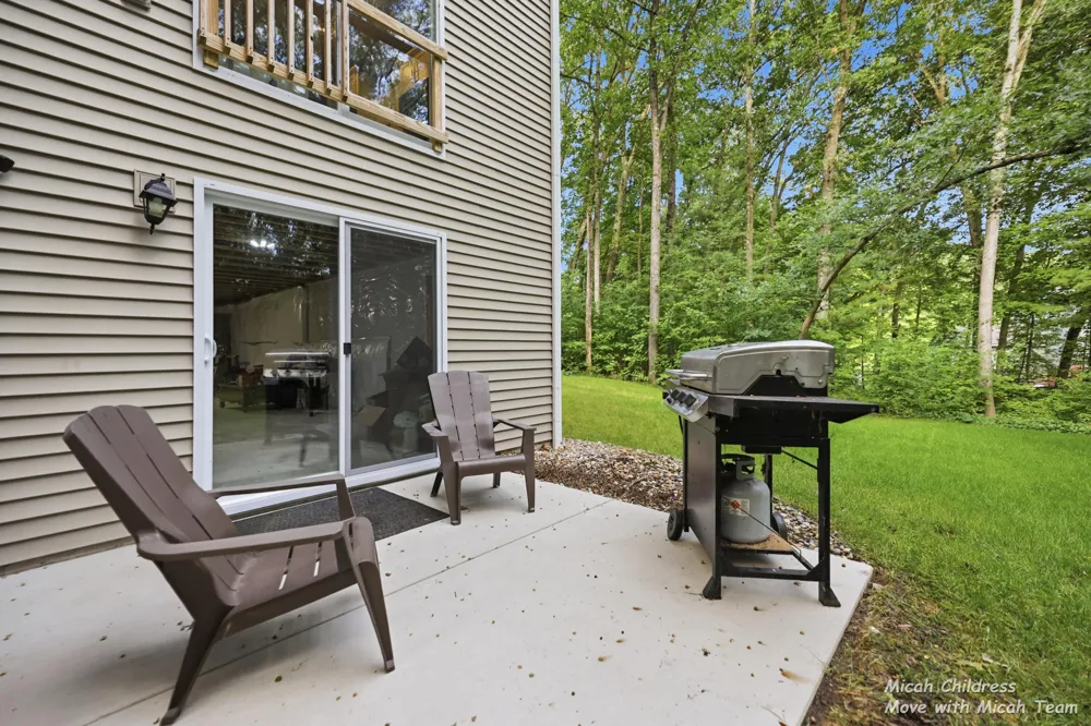 3813 Ryan Woods Circle Allegan, MI 49010