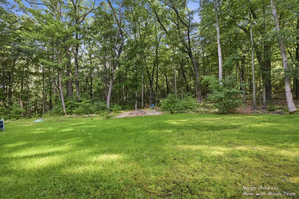 3813 Ryan Woods Circle Allegan, MI 49010