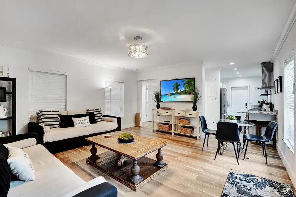 311 SE 3rd Avenue #Downstairs Delray Beach, FL 33483