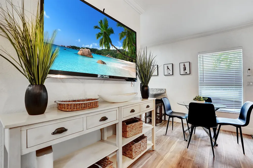 311 SE 3rd Avenue #Downstairs Delray Beach, FL 33483