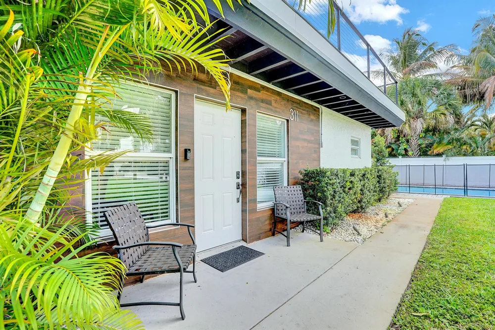 311 SE 3rd Avenue #Downstairs Delray Beach, FL 33483