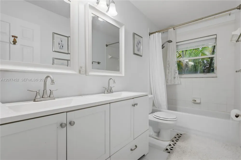 1010 SW 191st Ter #0 Pembroke Pines, FL 33029
