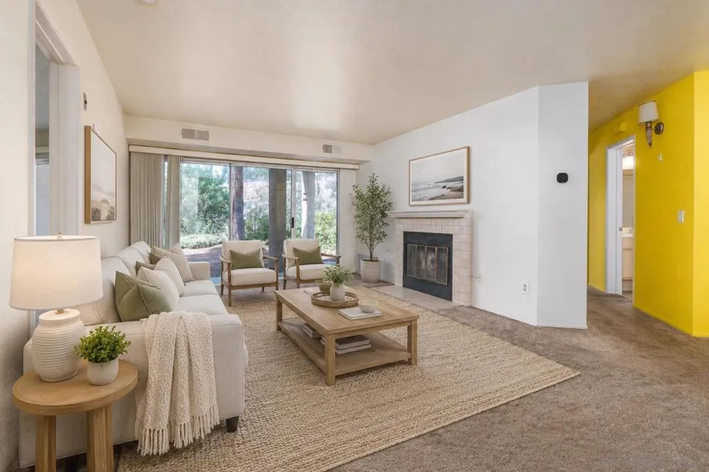7267 Camino Degrazia #21 San Diego, CA 92111