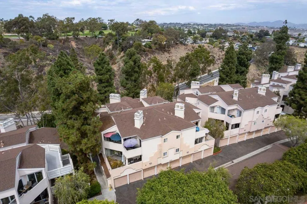 7267 Camino Degrazia #21 San Diego, CA 92111