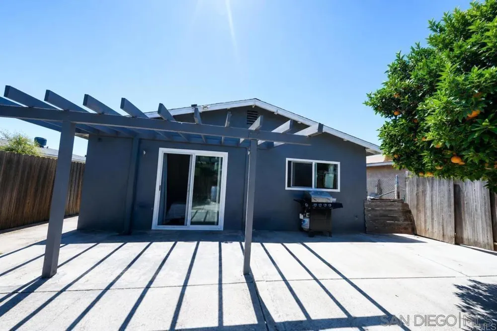 4658 Calle Del Palo Oceanside, CA 92057