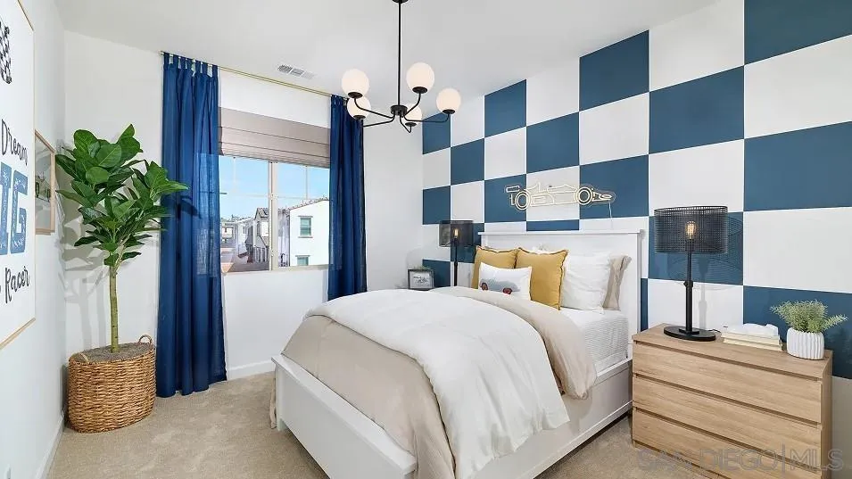 12626 Harmon Road Poway, CA 92064