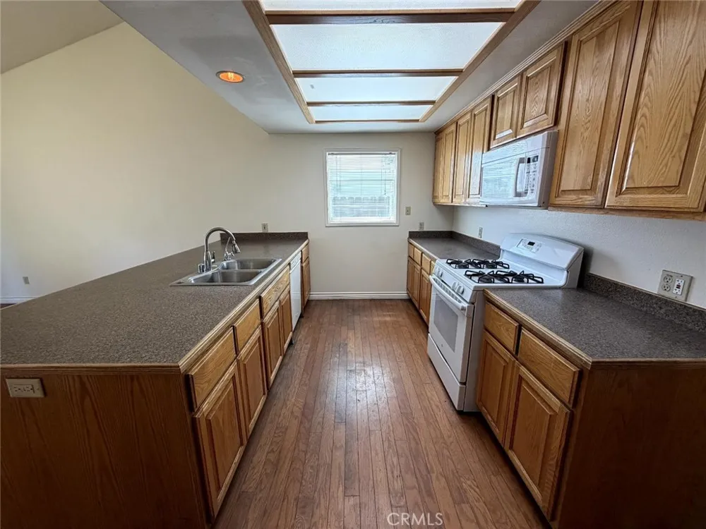 13383 Netzley Chino, CA 91710