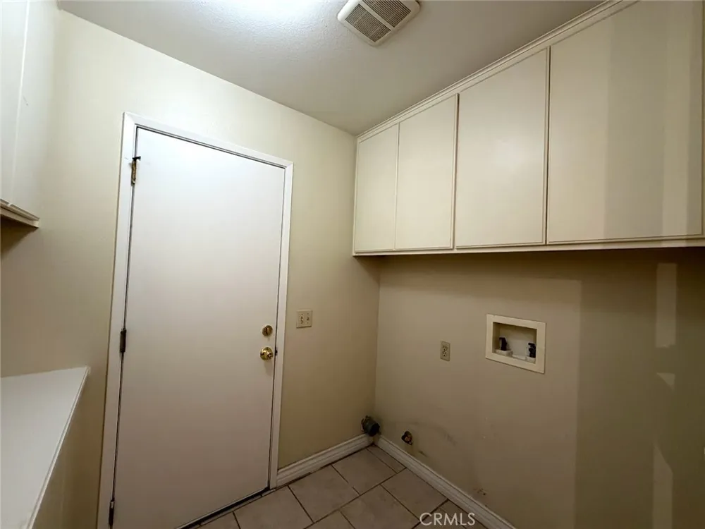13383 Netzley Chino, CA 91710