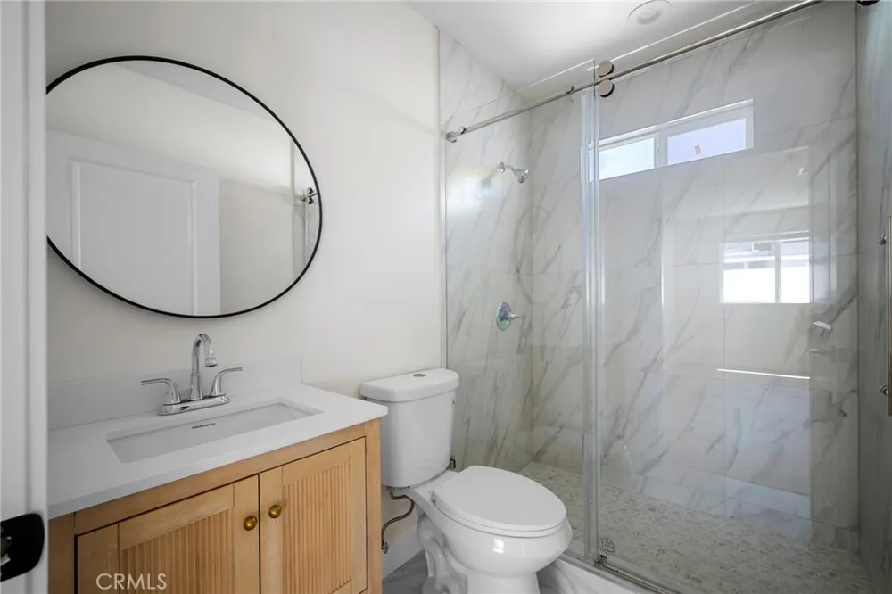 6849 De Celis Place Van Nuys, CA 91406
