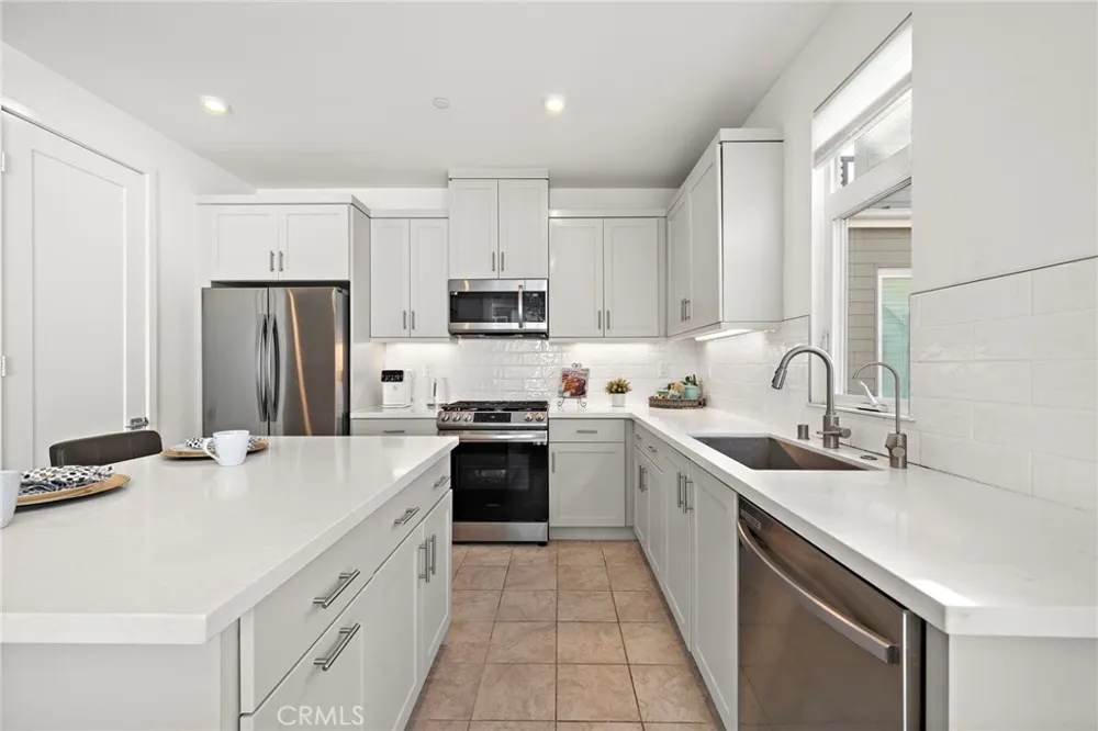 230 Abacus Irvine, CA 92618