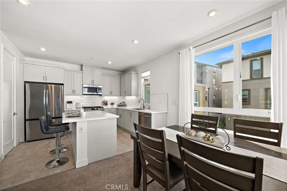 230 Abacus Irvine, CA 92618