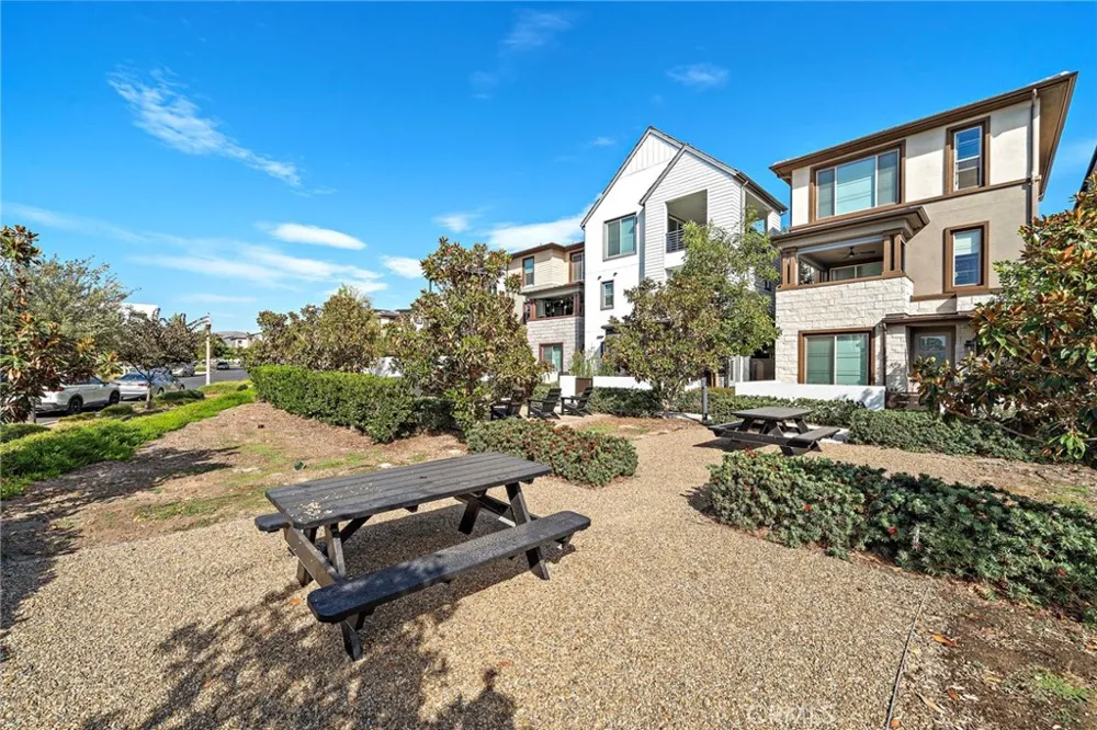 230 Abacus Irvine, CA 92618