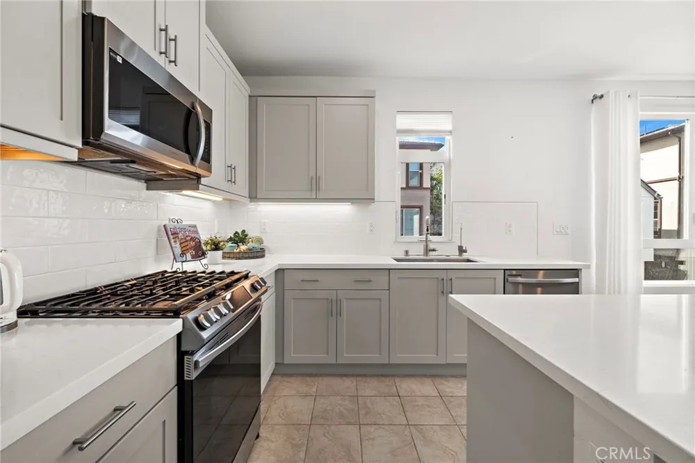 230 Abacus Irvine, CA 92618