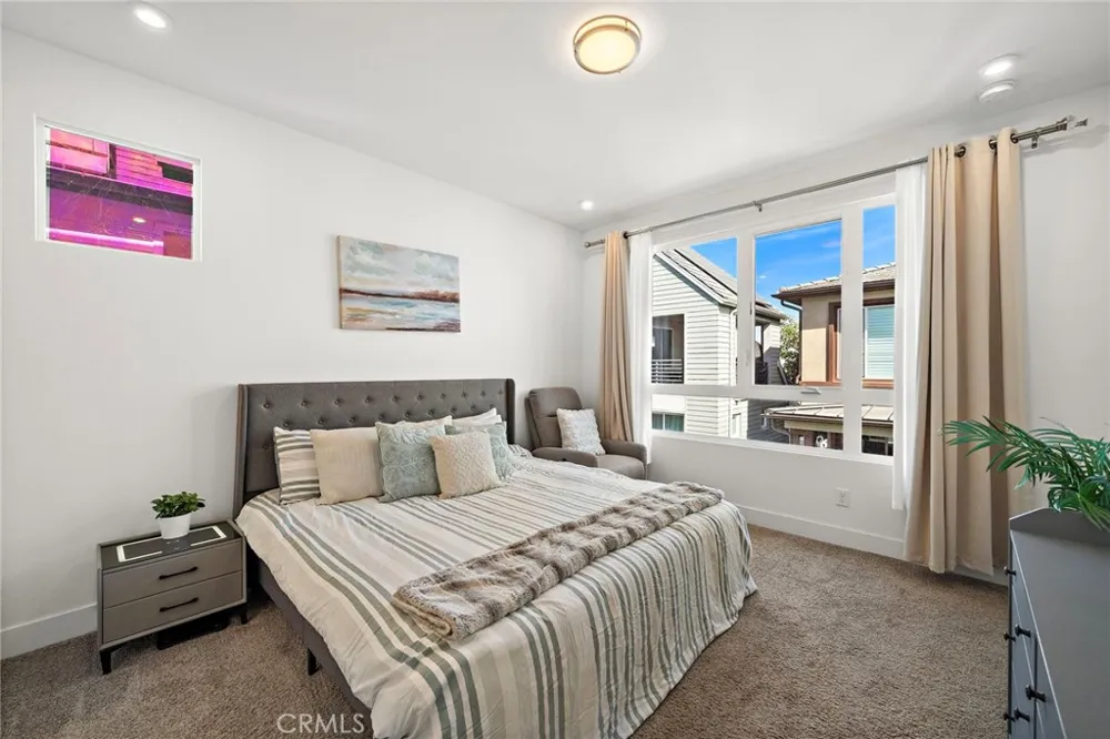 230 Abacus Irvine, CA 92618