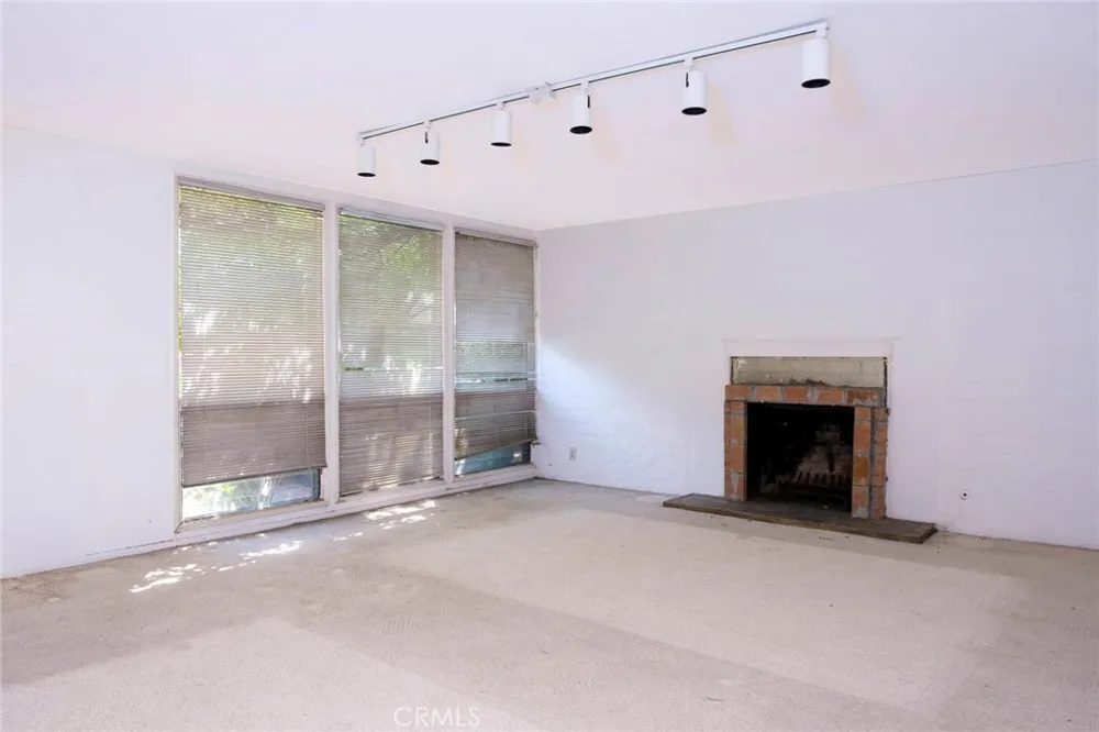 4871 Sunnybrook Avenue Buena Park, CA 90621