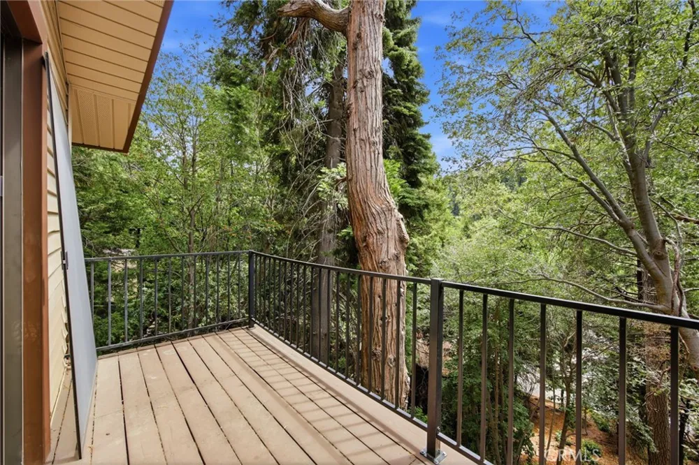 779 Virginia Court Lake Arrowhead, CA 92352