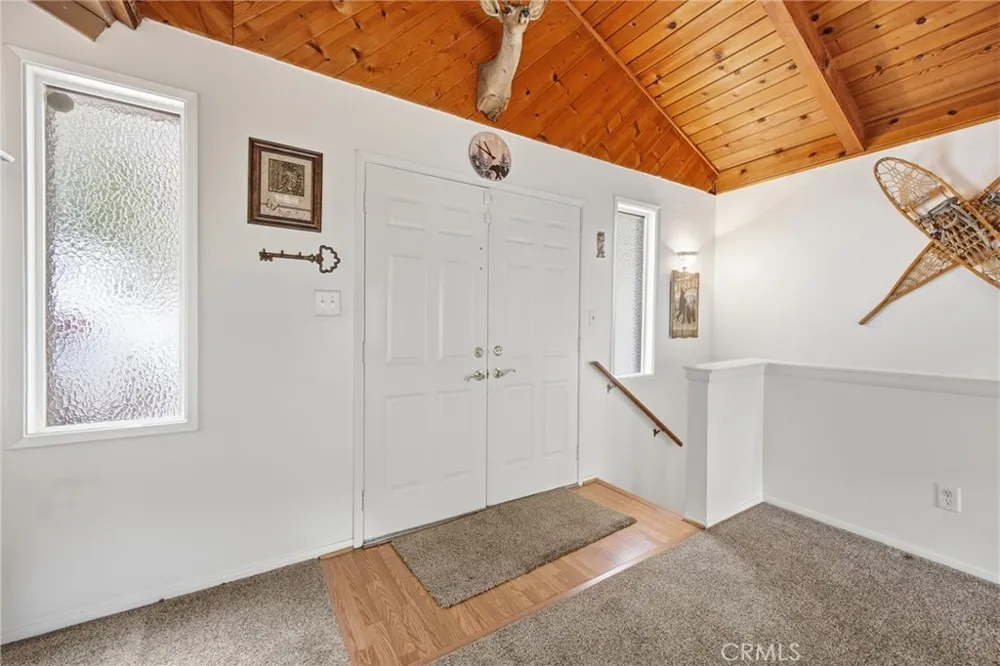 779 Virginia Court Lake Arrowhead, CA 92352