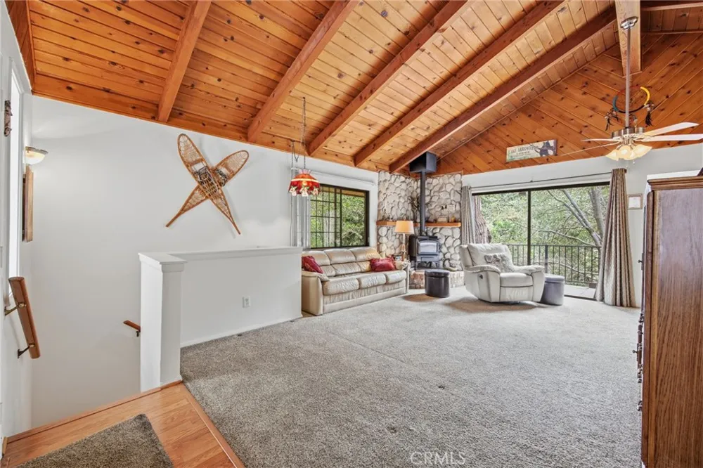 779 Virginia Court Lake Arrowhead, CA 92352