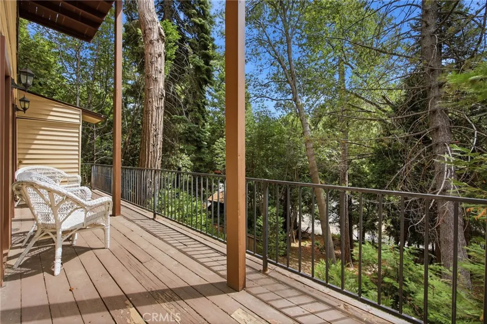 779 Virginia Court Lake Arrowhead, CA 92352