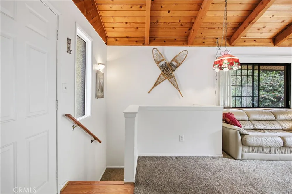 779 Virginia Court Lake Arrowhead, CA 92352