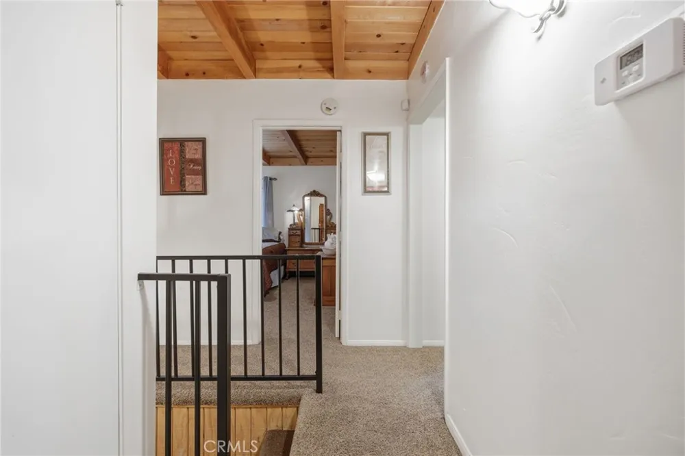 779 Virginia Court Lake Arrowhead, CA 92352
