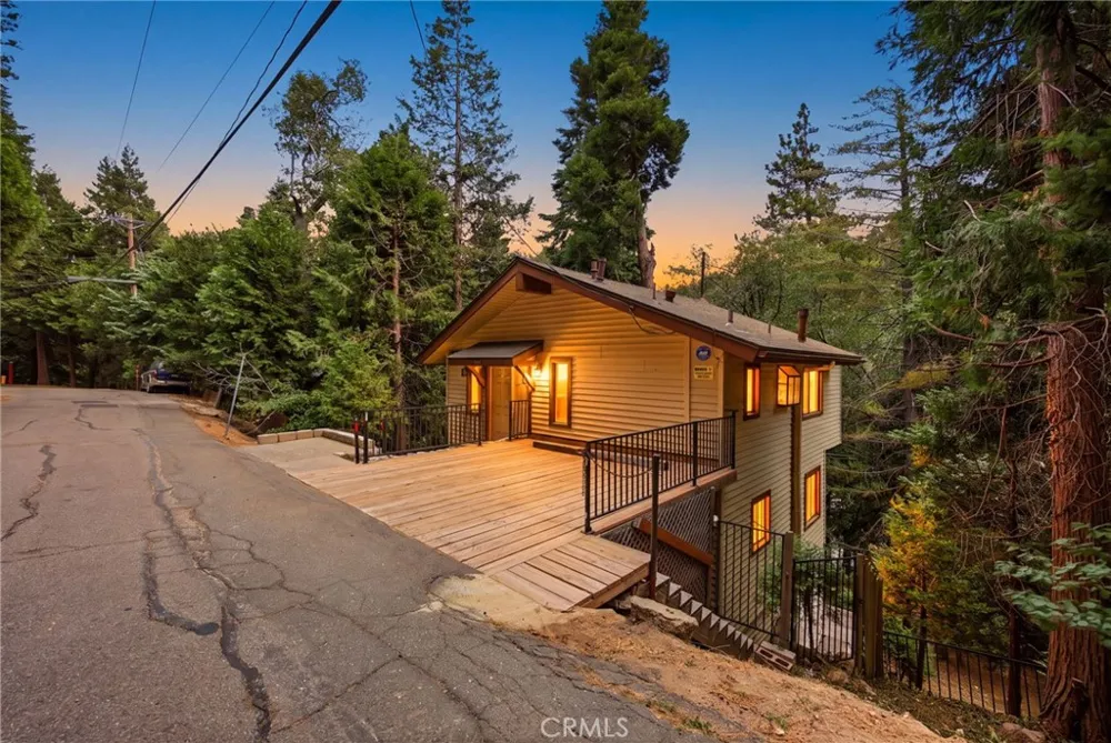 779 Virginia Court Lake Arrowhead, CA 92352